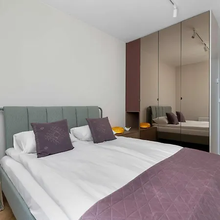 Διαμέρισμα Cosy In Cracow With Parking And Air Conditioning By Renters *