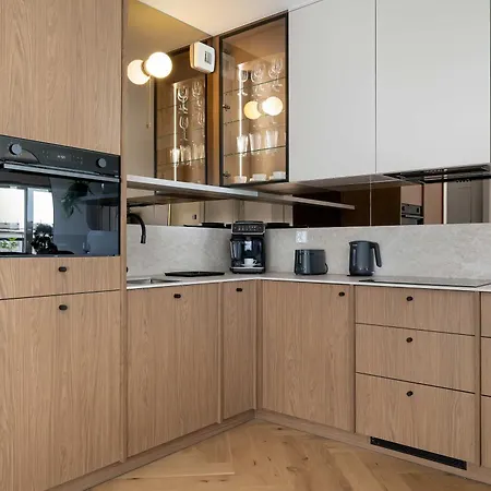 Cosy In Cracow With Parking And Air Conditioning By Renters Διαμέρισμα *