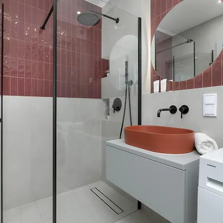 Διαμέρισμα Cosy In Cracow With Parking And Air Conditioning By Renters